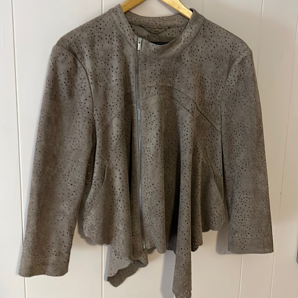 Authentic BCBG MaxAzria Faux Mocha Suede Jacket. - Picture 3 of 13